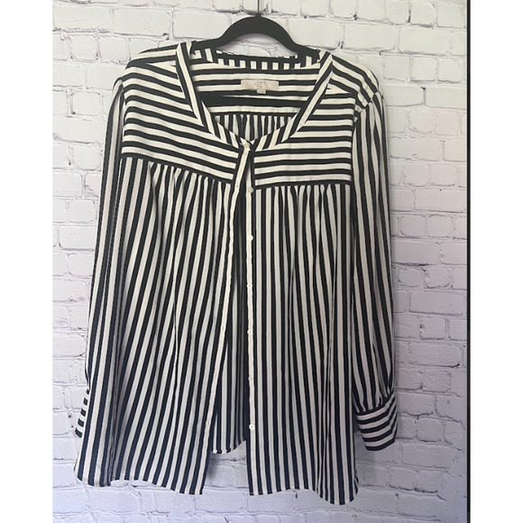 Loft Plus Women's Black and White Striped Blouse Size 24 - Picture 1 of 3